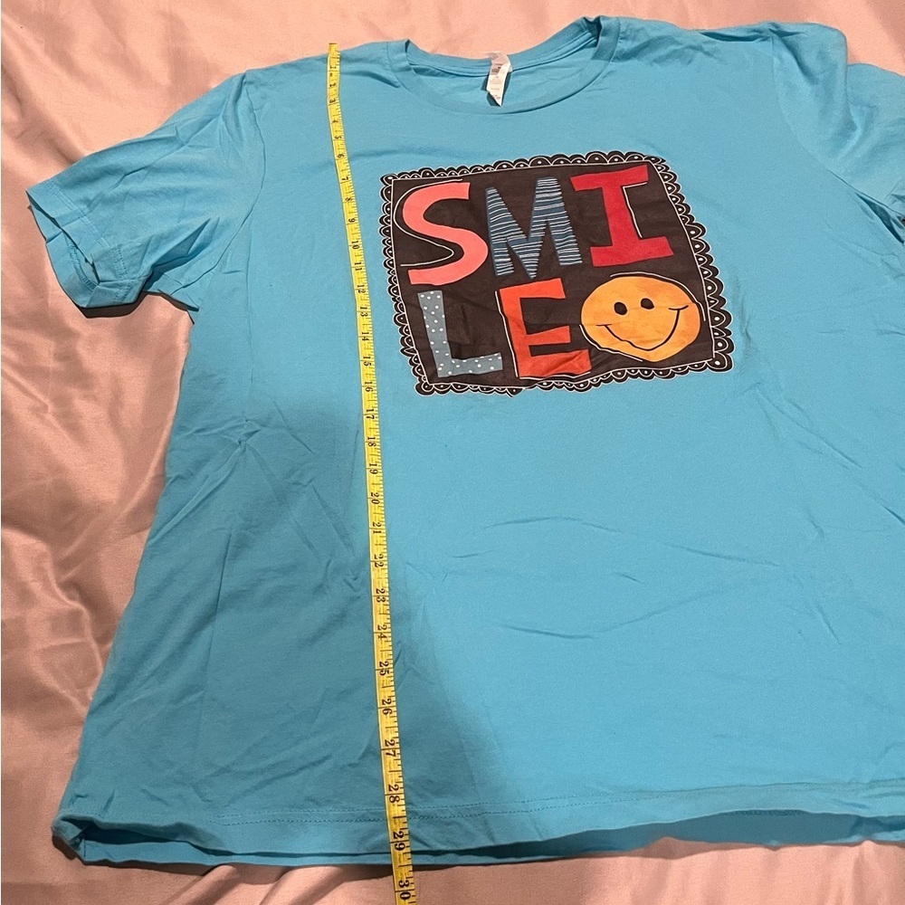 Blue SMILE Graphic Tee​​ - Picture 4 of 6